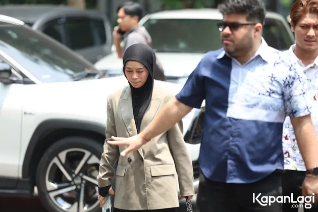 Lesti tidak komentar banyak
