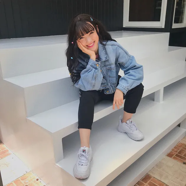 Jannine Weigel, theme song asian games 2018