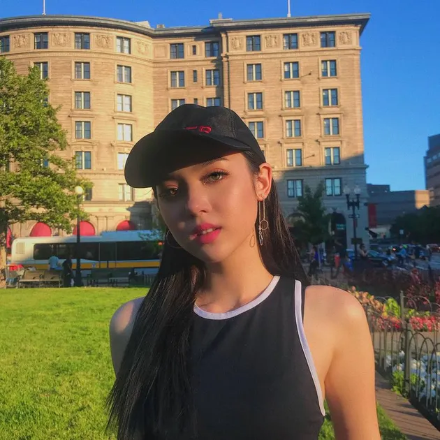 Jannine Weigel, theme song asian games 2018