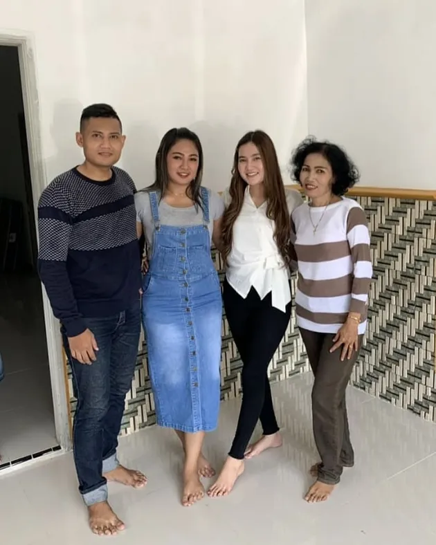 Kakak Nella Kharisma Ratih Faradinna Sinden