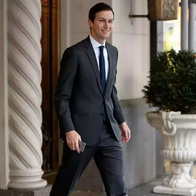 Menantu Tampan Donald Trump