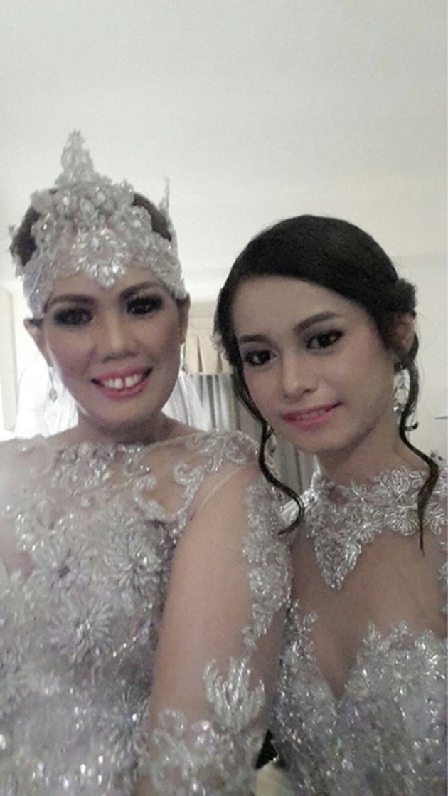 JAUH BERBEDA FOTO ULFY PUTRI ELLY SUGIGI YANG SECANTIK 