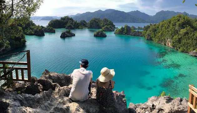 Darius Sinathrya dan Donna Agnesia