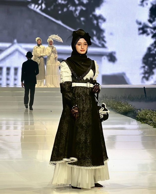Ahead of One Year After Lifting the Veil, Here are 8 Portraits of Inara Rusli as a Model in Various Fashion Shows - Called the Neglected Diamond
