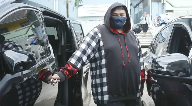 seleb jualan makanan, seleb jual makanan saat pandemi, pndemi covid 19