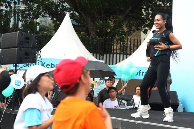 Joe Taslim &amp; Denada