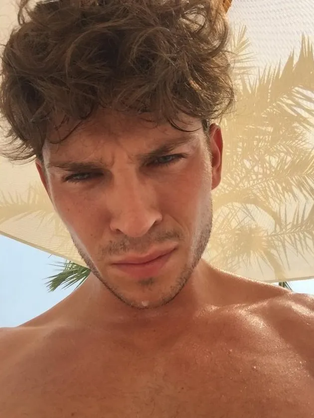 Joey Essex, Pacar Baru Perrie Edwards
