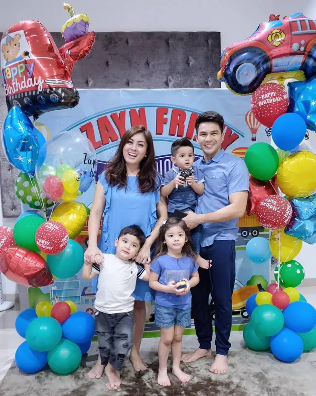 Jonathan Frizzy rayakan ultah anak