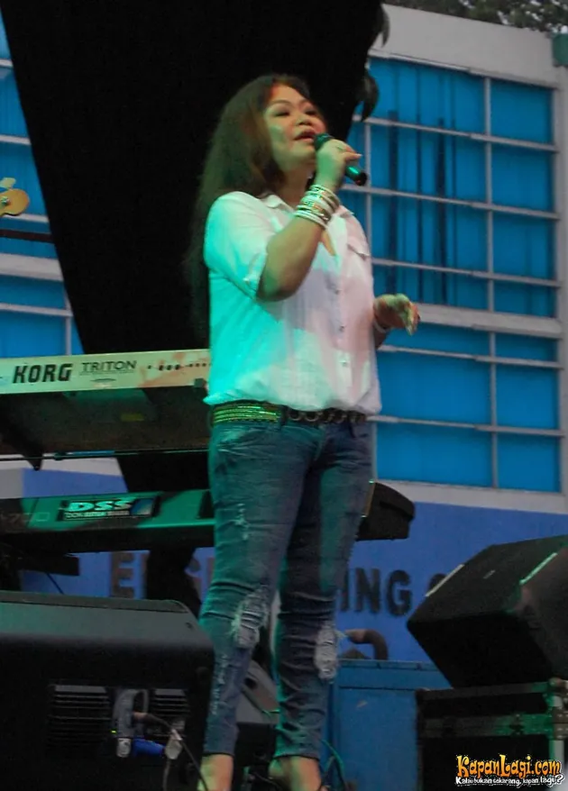 Jazz Goes To Campus 33 