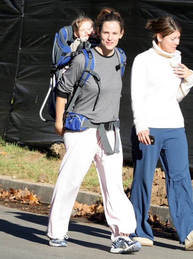 jennifer_garner_violet