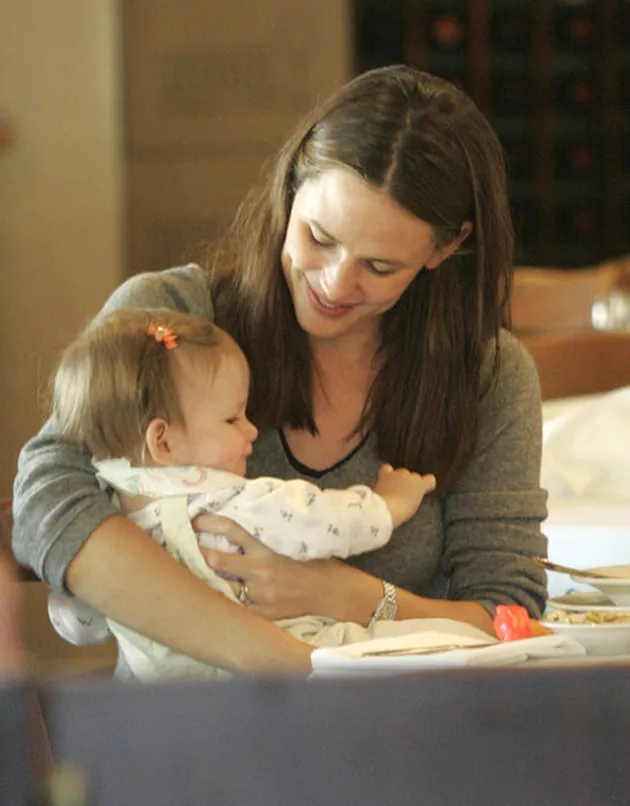 jennifer_garner_violet