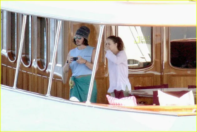 johnny_depp_liburan
