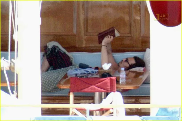 johnny_depp_liburan