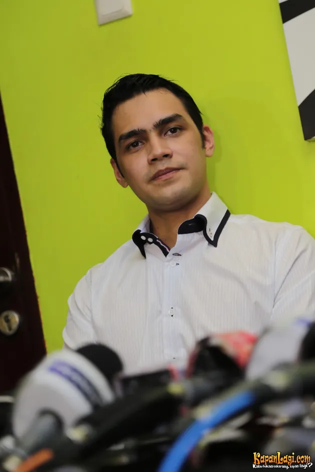 JONAS RIVANNO AKUI MUALAF DAN TELAH NIKAHI ASMIRANDAH 