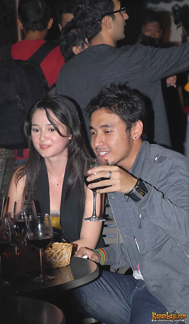 julie estelle, ello