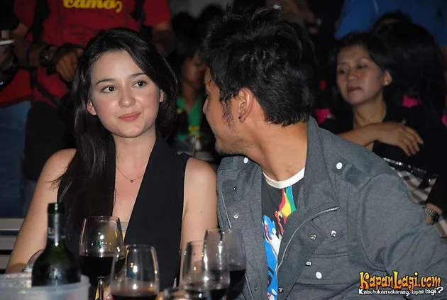 julie estelle, ello