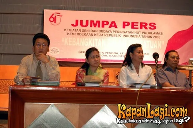 Jumpers HUT RI ke-61