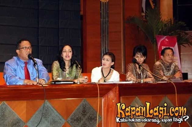 Jumpers HUT RI ke-61