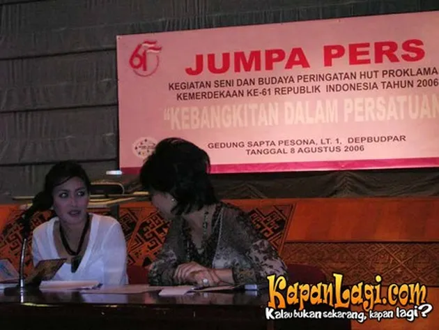 Jumpers HUT RI ke-61