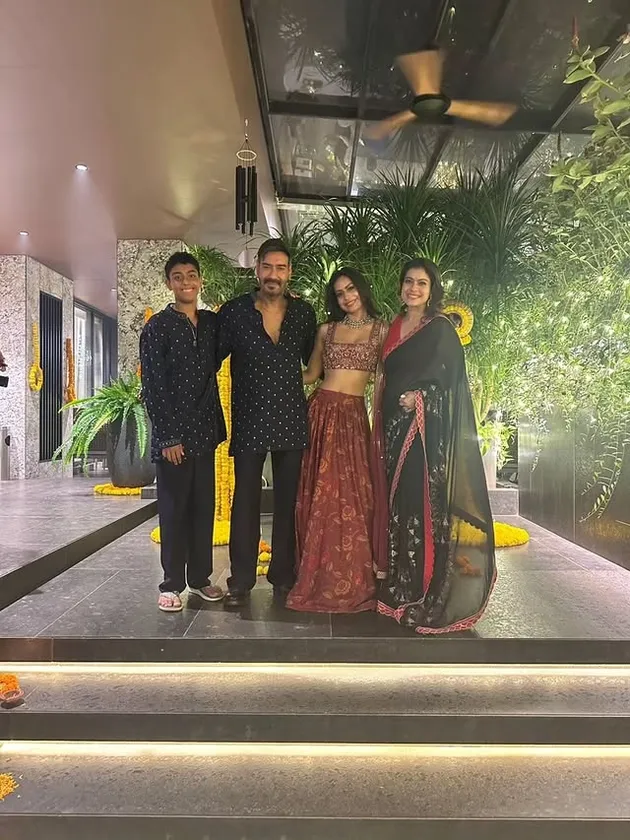 Kajol dan keluarga