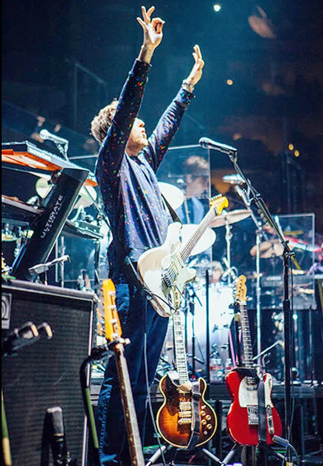 konser Maroon 5