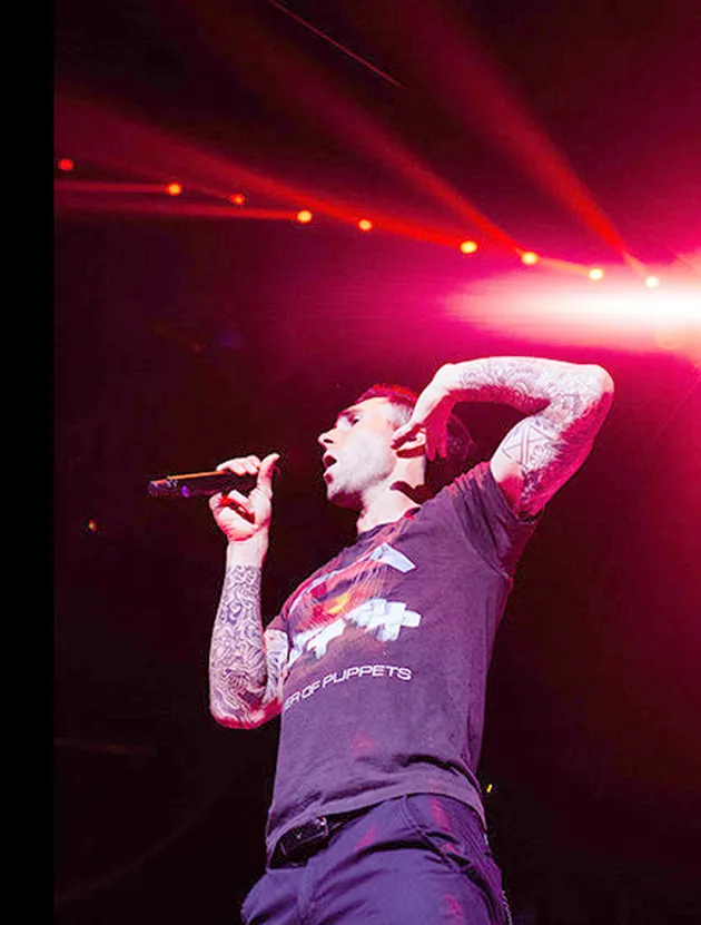 konser Maroon 5