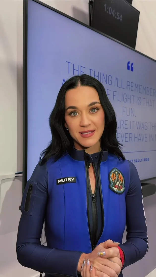 Estimasi Harga Tiket Tur Luar Angkasa Katy Perry