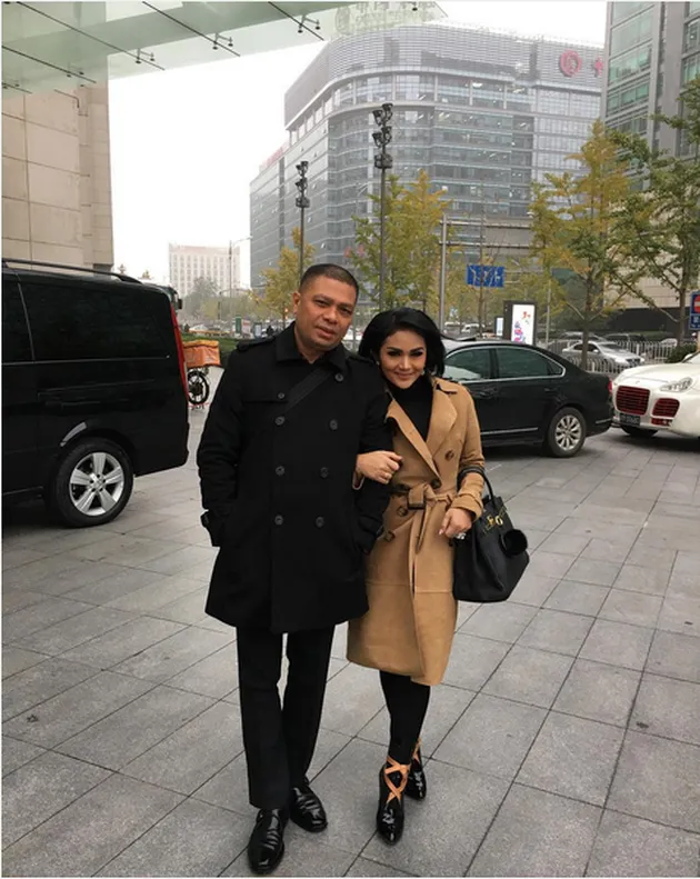 KD &amp; Raul Lemos Jalan-Jalan ke Cina