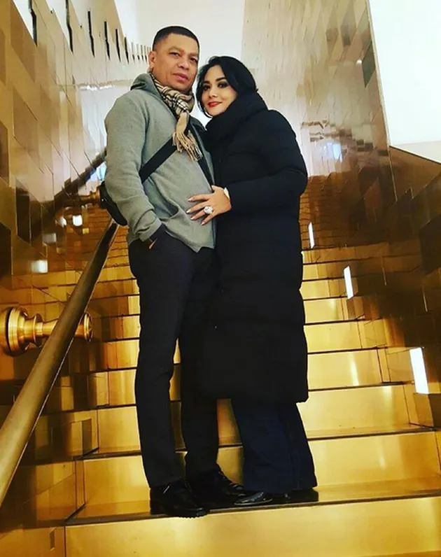 KD &amp; Raul Lemos Jalan-Jalan ke Cina