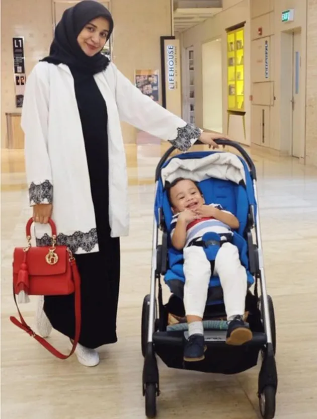 anak shireen sungkar, berita shireen sungkar, shireen sungkar melahirkan