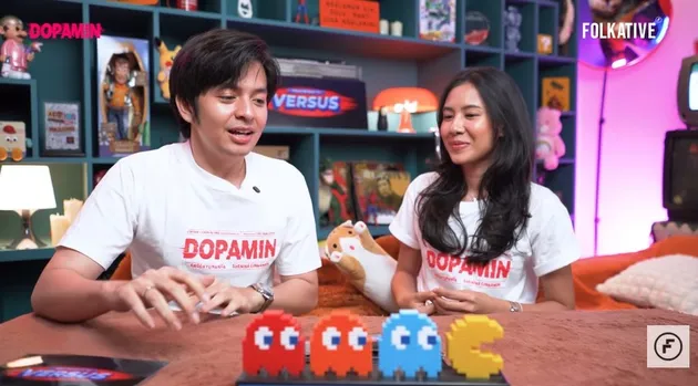 Shenina Cinnamon dan Angga Yunanda diundang di Kanal Youtube Folkative