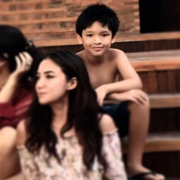 keluarga selebriti, anak artis, anak selebriti, anak tia ivanka, suami tia ivanka, tia ivanka tuyul 
