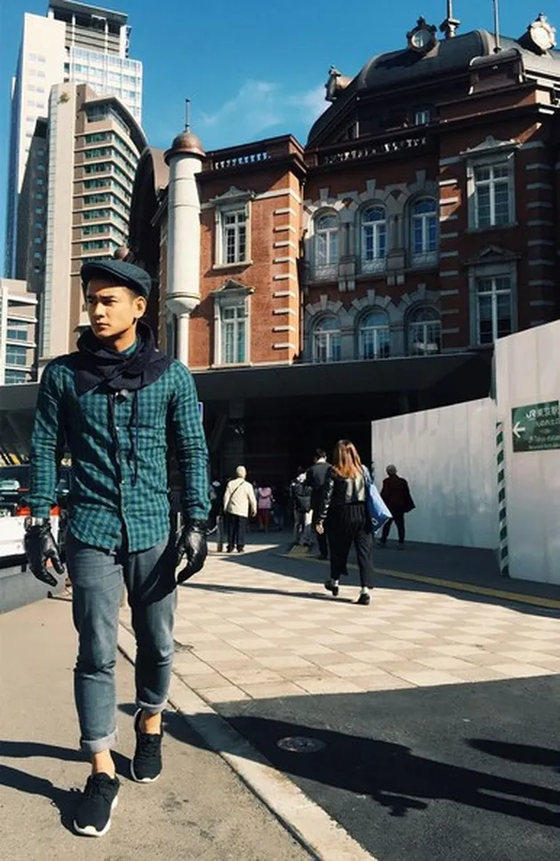 Liburan Dwi Andhika, Luar Negeri, Keliling Dunia