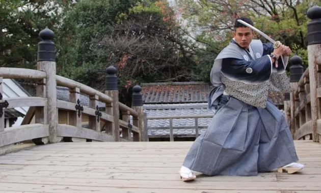 Liburan Dwi Andhika, Luar Negeri, Keliling Dunia