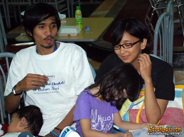 Duta So7 &amp; Adelia Lontoh