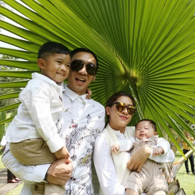 Edhie Baskoro dan Aliya Rajasa