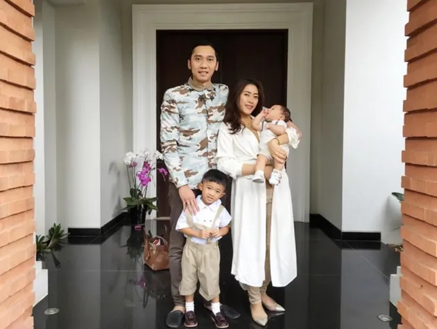 Edhie Baskoro dan Aliya Rajasa