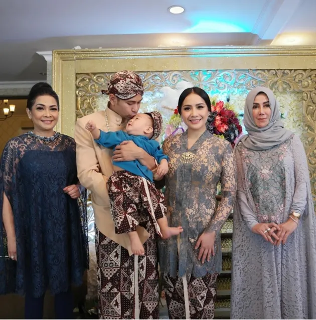 Raffi AHmad - Nagita Slavian Rafathar Malik Ahmad 