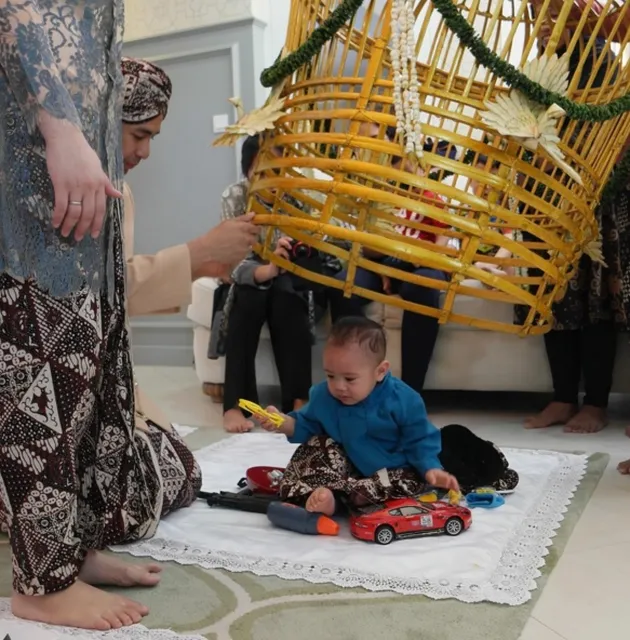 Raffi AHmad - Nagita Slavian Rafathar Malik Ahmad 