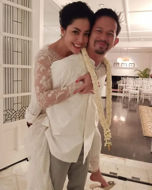 Lulu Tobing - Bani Mulia