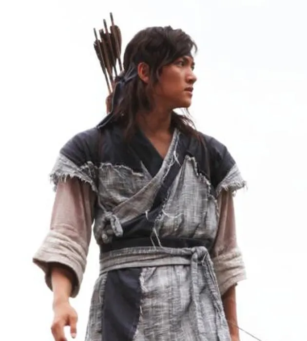 Aktor Korea Pakai Hanbok
