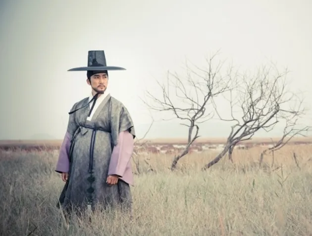 Aktor Korea Pakai Hanbok