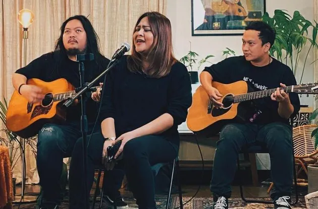 audy manggung, audy item manggung