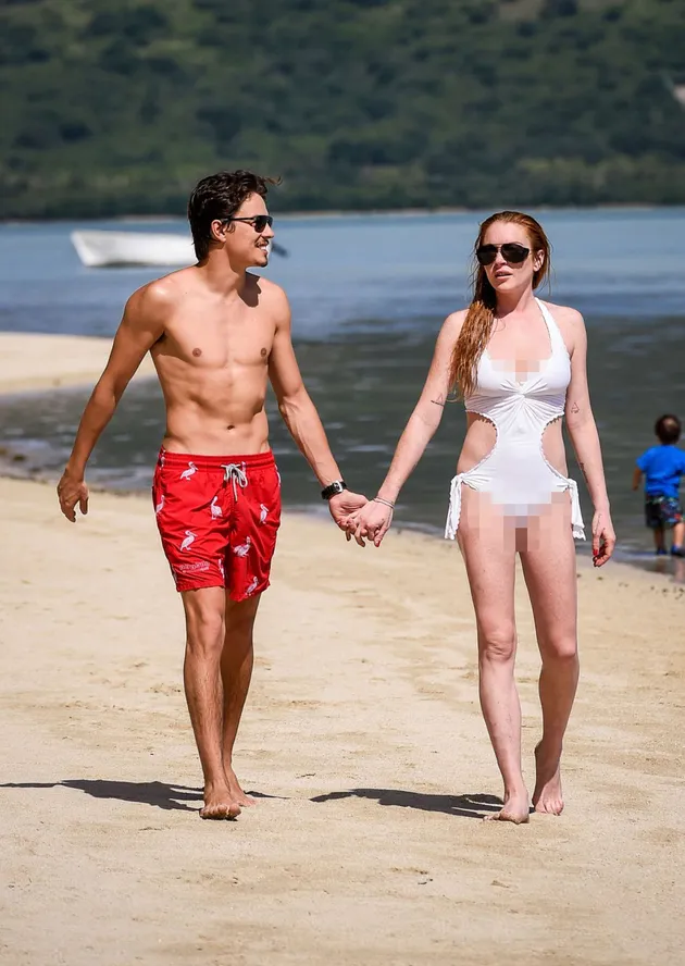 Foto Mesra Lindsay Lohan &amp; Tunangan