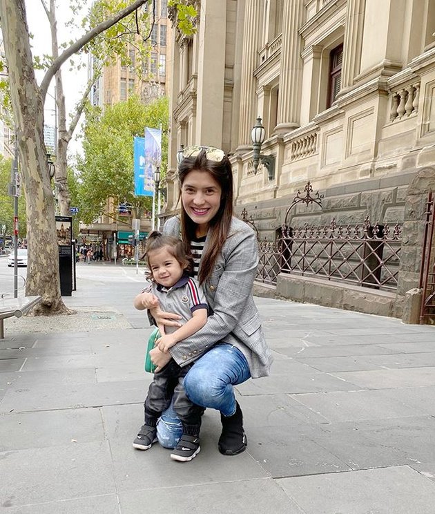 Being Locked Down in Australia, Carissa Putri Enjoys Time at the Family's Luxury Home - Exploring the City