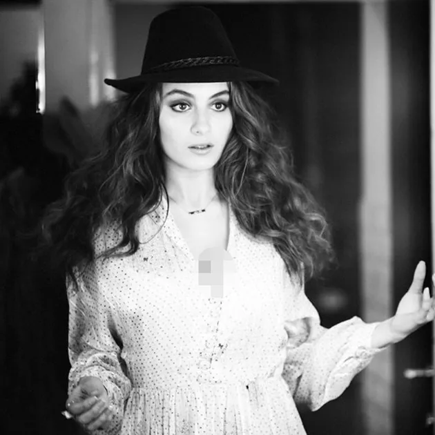 Lily, Putri Rowan Atkinson