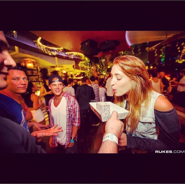 Foto romantis Avicii & pacar