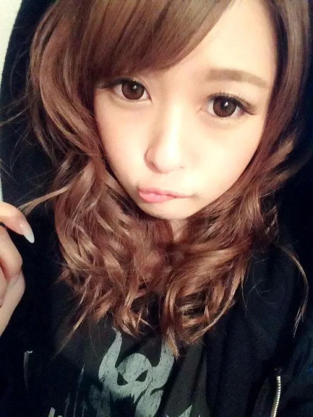 Pose-Pose Selfie Andalan