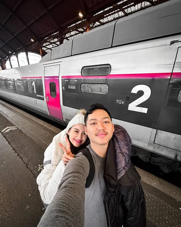 Azriel Hermansyah Nikah Sarah Menzel