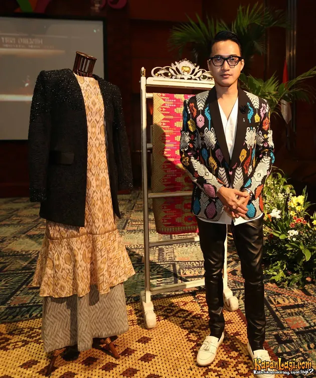 Zaskia Sungkar - Barli Asmara - Dian Pelangi